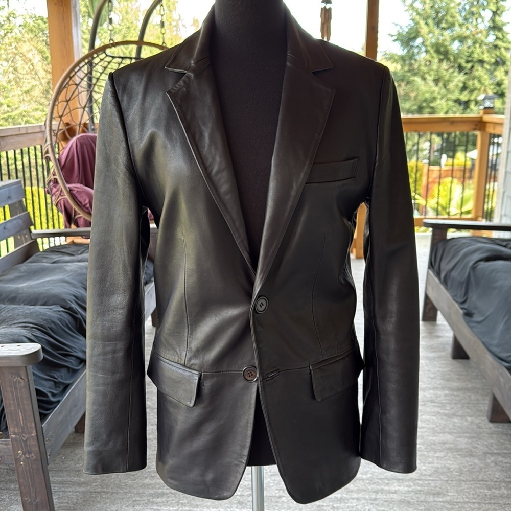 Danier | Bernard Leather Blazer - Picture 5 of 15
